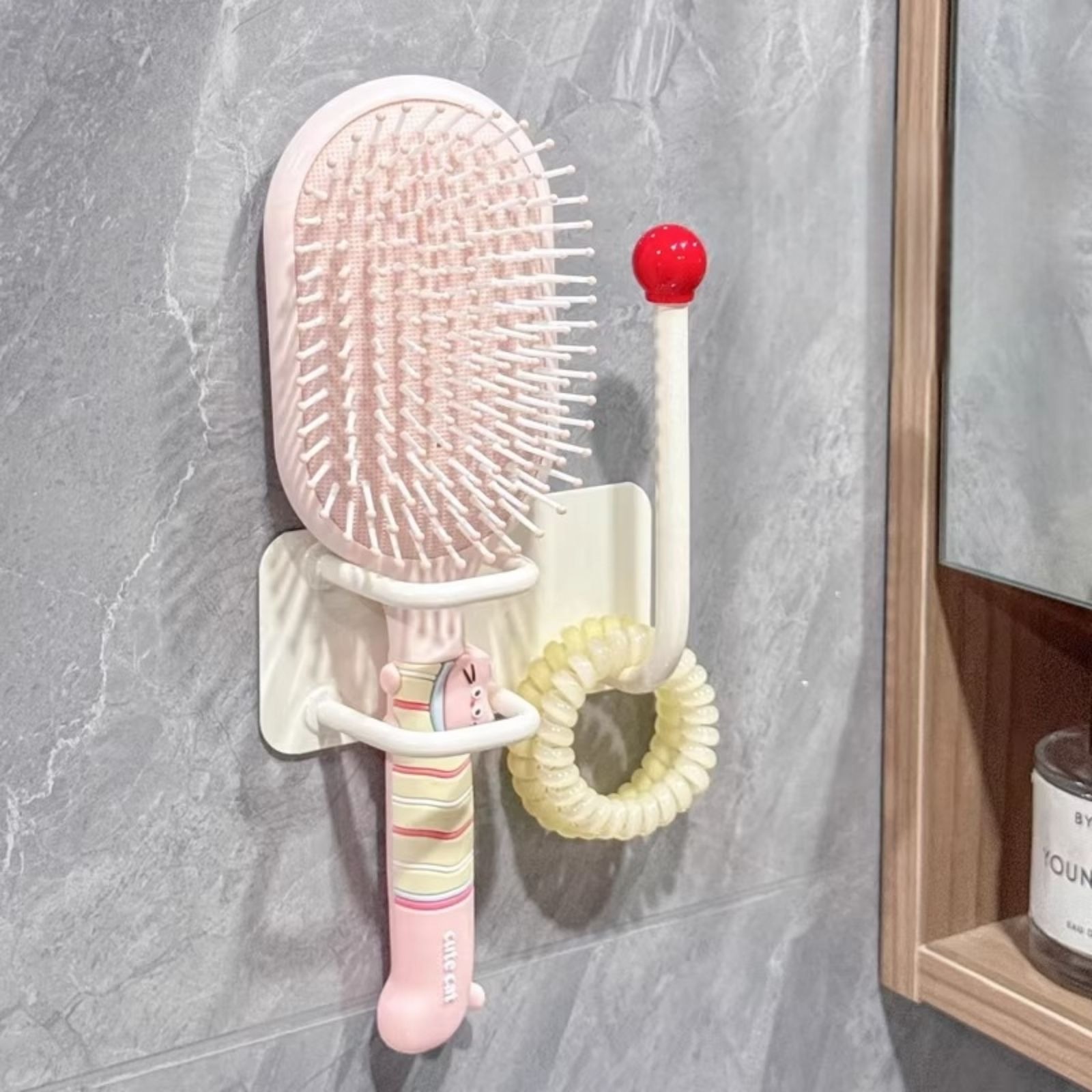 COMB HANGER