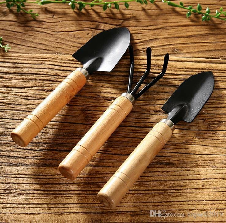 GARDENING TOOLS (SET OF 3).