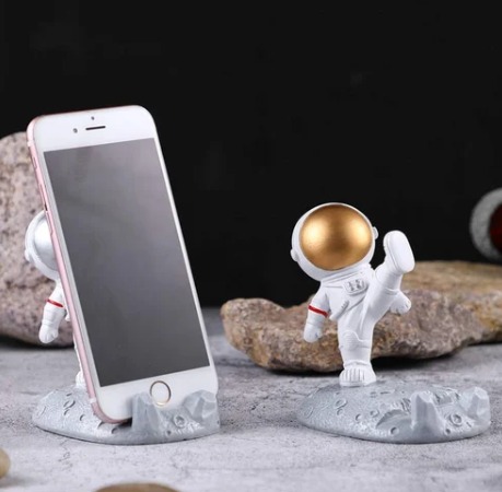 ASTRONAUT MOBILE STAND