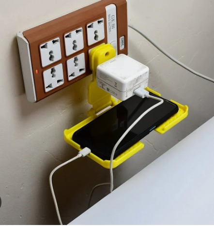 HANGING MOBILE HOLDER WITH PLUG